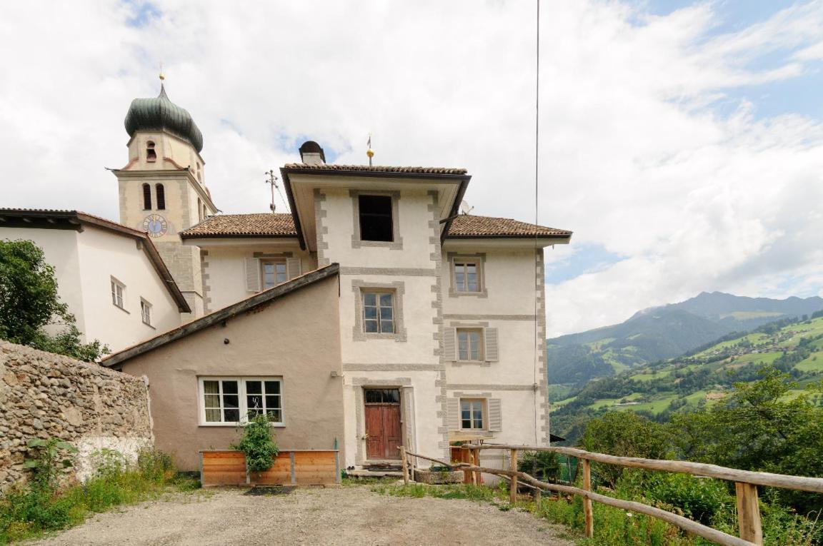 Privatzimmervermietung Messner Riffian Exterior foto